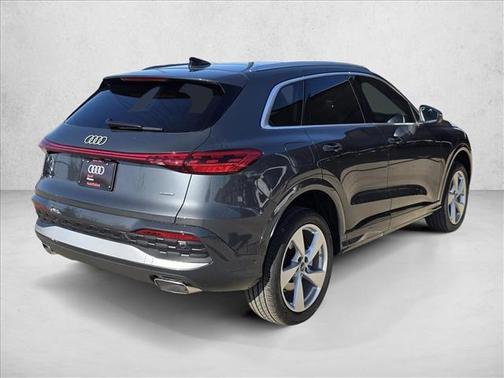 2025 Audi Q5 Premium Plus TFSI quattro S tronic