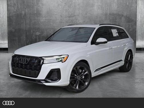 2025 Audi Q7 55 Premium Plus