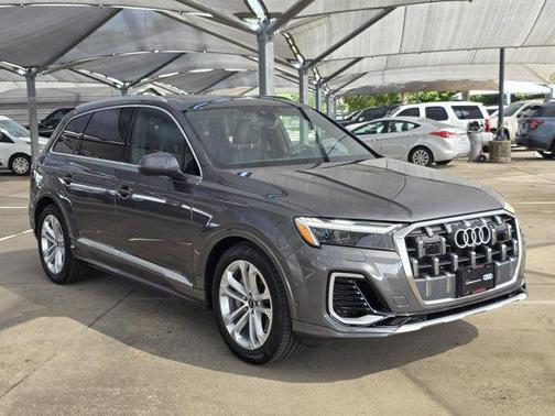 Samurai Gray 2025 Audi Q7 55 Premium Plus