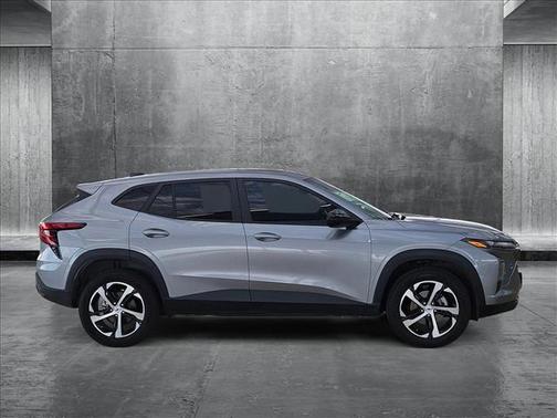 2025 Chevrolet Trax FWD 1RS