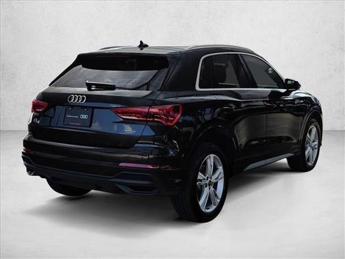 2024 Audi Q3 Premium 45 TFSI S line quattro Tiptronic