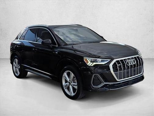 2024 Audi Q3 Premium 45 TFSI S line quattro Tiptronic