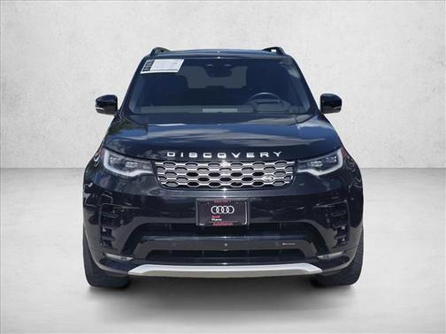 Black 2023 Land Rover Discovery P360 Metropolitan Edition