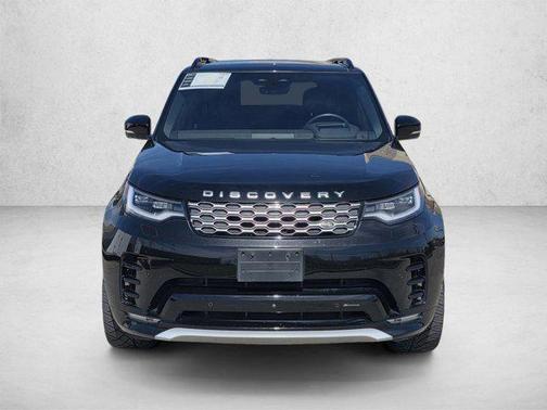 Black 2023 Land Rover Discovery P360 Metropolitan Edition