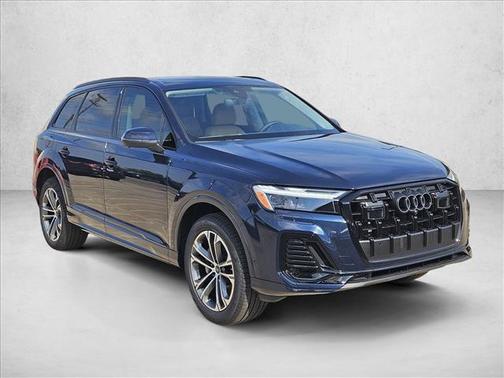 Waitomo Blue Metallic 2026 Audi Q7 45 Premium
