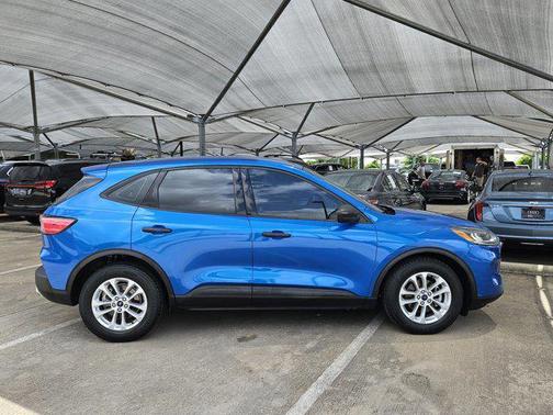 Velocity Blue Metallic 2020 Ford Escape S