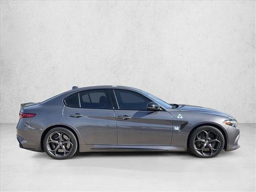 2023 Alfa Romeo Giulia Quadrifoglio