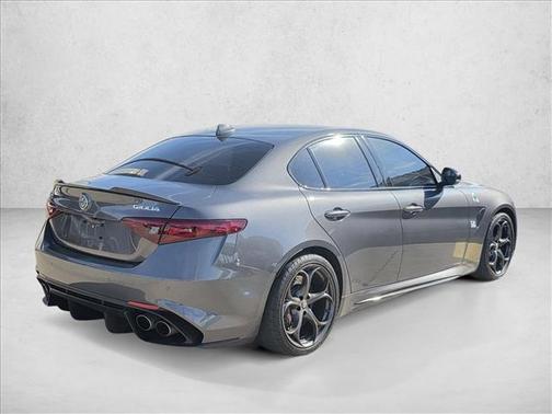 2023 Alfa Romeo Giulia Quadrifoglio