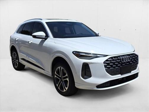 2025 Audi Q5 Premium