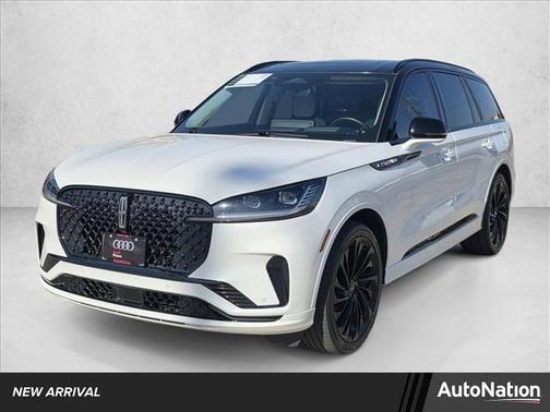 Pristine White Metallic Tri-Coat 2025 Lincoln Aviator Reserve AWD