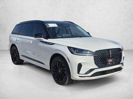 Pristine White Metallic Tri-Coat 2025 Lincoln Aviator Reserve AWD