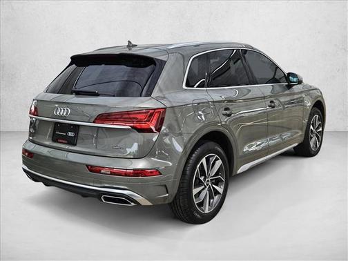 Chronos Gray Metallic 2023 Audi Q5 45 S line Premium Plus
