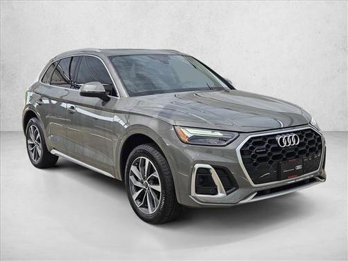Chronos Gray Metallic 2023 Audi Q5 45 S line Premium Plus