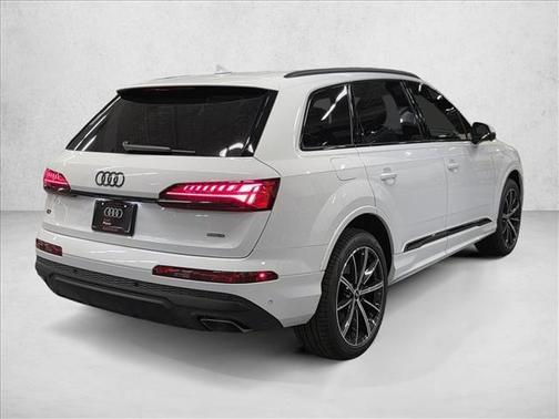 2026 Audi Q7 45 Premium Plus