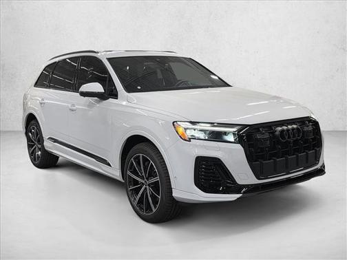 2026 Audi Q7 45 Premium Plus
