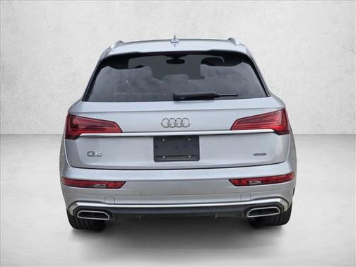 2022 Audi Q5 45 S line Premium Plus