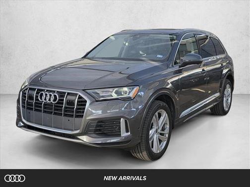 2023 Audi Q7 55 Premium Plus