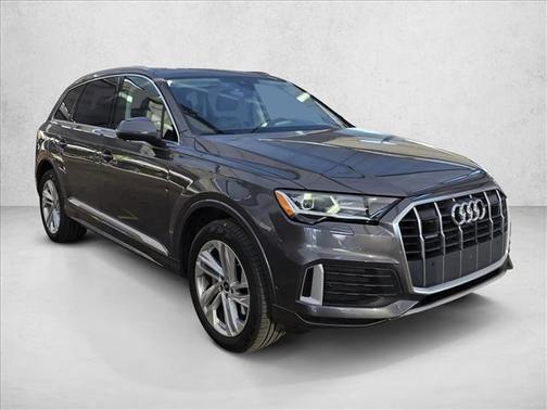 2023 Audi Q7 55 Premium Plus