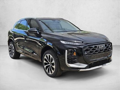 Mythos Black Metallic 2026 Audi Q3 S line