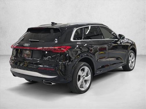 2025 Audi Q5 Premium Plus TFSI quattro S tronic