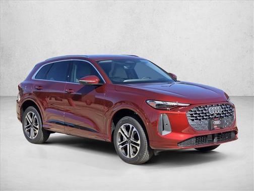 2025 Audi Q5 Premium TFSI quattro S tronic