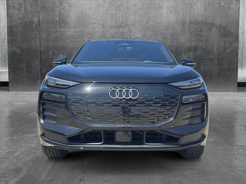 2025 Audi Q6 e-tron Premium