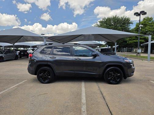2016 Jeep Cherokee Altitude