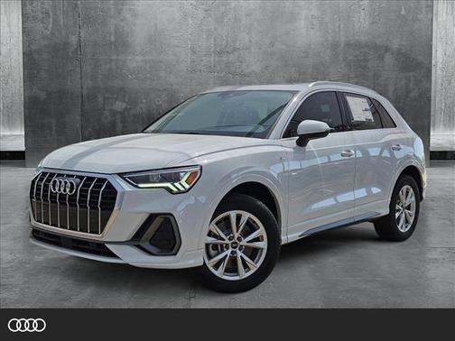 2025 Audi Q3 Premium 45 TFSI S line quattro Tiptronic