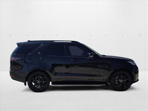 2023 Land Rover Discovery P300 S R-Dynamic