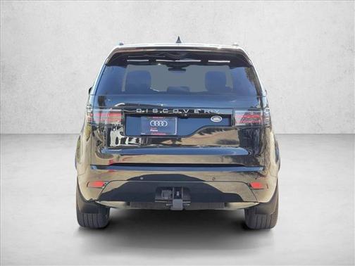 2023 Land Rover Discovery P300 S R-Dynamic