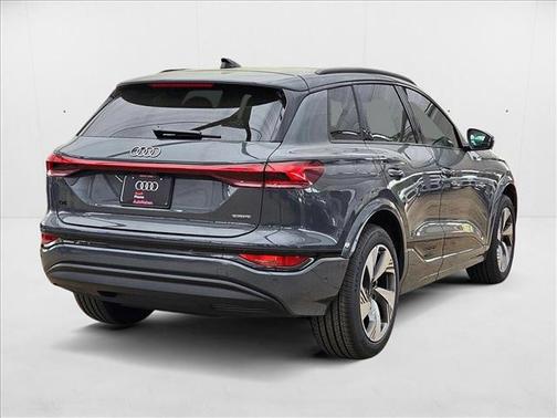 2025 Audi Q6 e-tron Premium Plus quattro