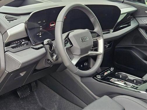 2025 Audi Q6 e-tron Premium Plus quattro