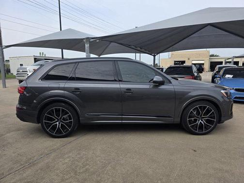 2025 Audi Q7 55 Premium Plus