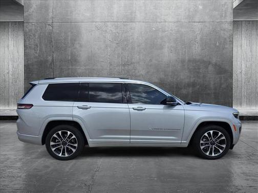 2022 Jeep Grand Cherokee L Overland