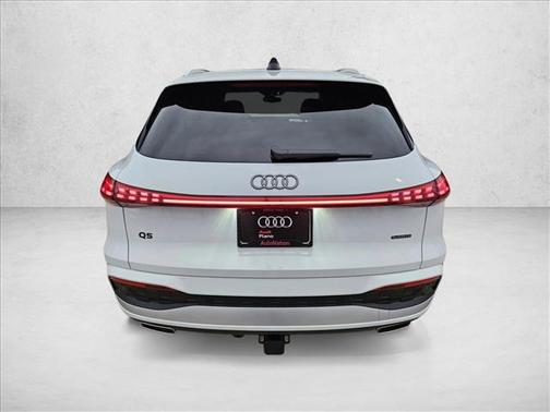 Glacier White Metallic 2026 Audi Q5 Premium Plus