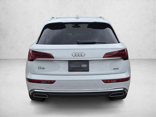 Glacier White 2025 Audi Q5 55 S line Premium Plus