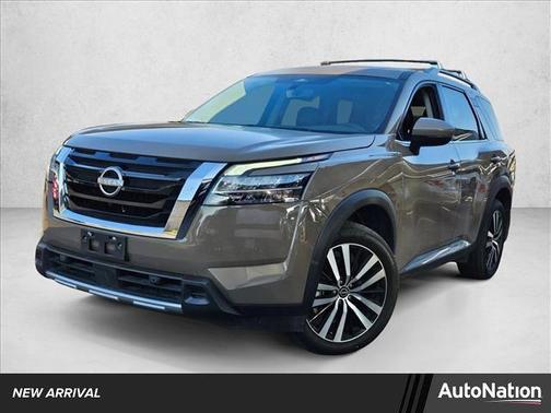2024 Nissan Pathfinder Platinum FWD