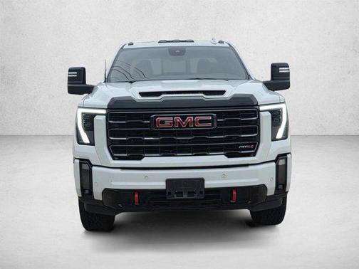 Summit White 2024 GMC Sierra 2500 AT4