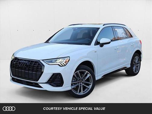 2025 Audi Q3 Premium 45 TFSI S line quattro Tiptronic