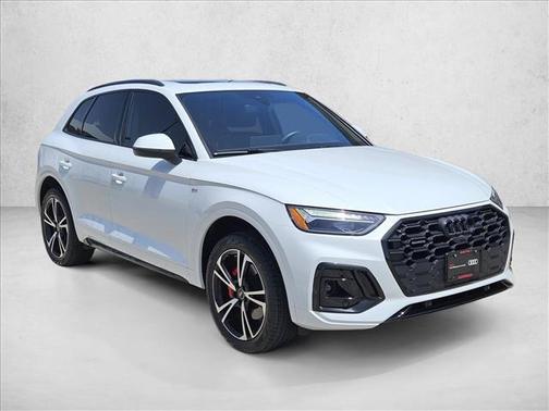 Glacier White Metallic 2025 Audi Q5 45 S line Premium Plus