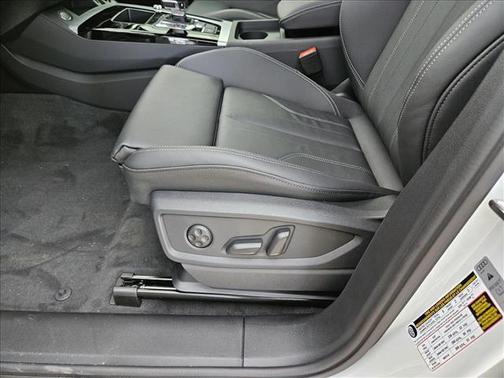 2025 Audi Q5 45 S line Premium