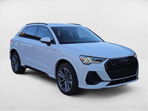 2025 Audi Q3 Premium 45 TFSI S line quattro Tiptronic