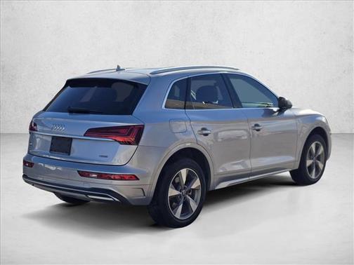 2023 Audi Q5 40 Premium Plus