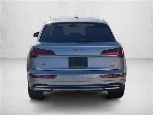 2023 Audi Q5 40 Premium Plus