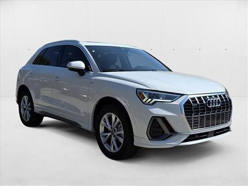 2025 Audi Q3 Premium 45 TFSI S line quattro Tiptronic