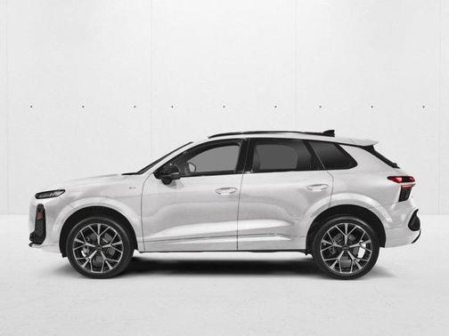 Arkona White 2026 Audi Q3 TFSI quattro S tronic