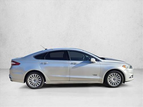 2016 Ford Fusion Energi SE Luxury