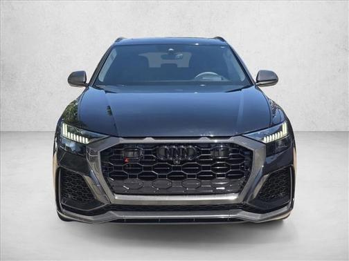 Mythos Black Metallic 2022 Audi RS Q8 4.0T
