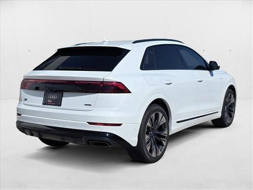 2025 Audi Q8 55 Premium Plus