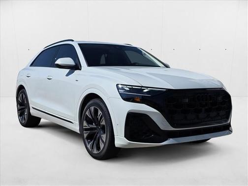2025 Audi Q8 55 Premium Plus